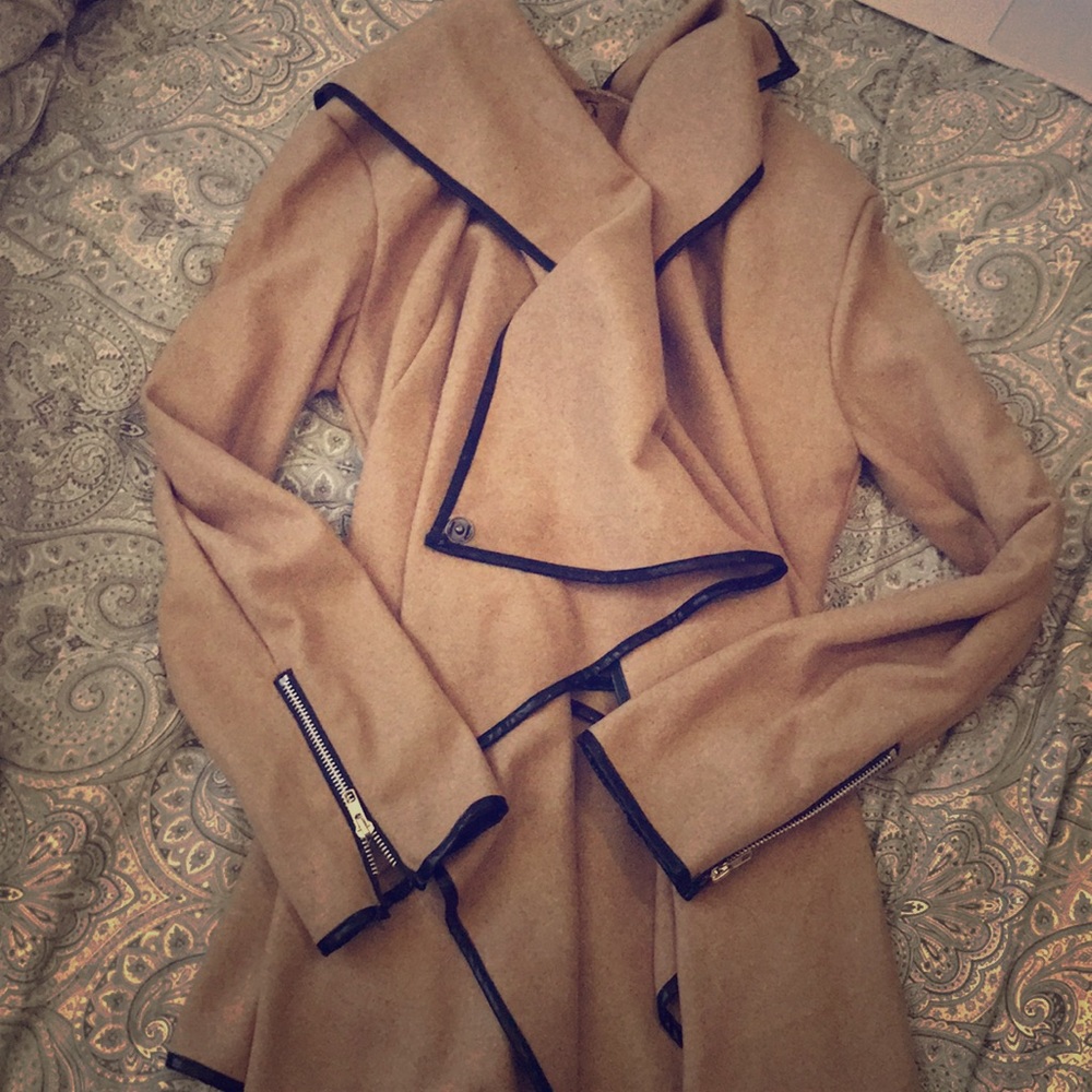Camel coat with leather trim